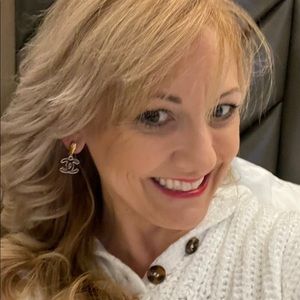 Meet your Posher, Teresa